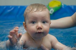 Piscina pentru copii - inot timpuriu