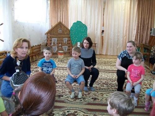 Cum să organizați o întâlnire parentală interesantă într-o grădiniță