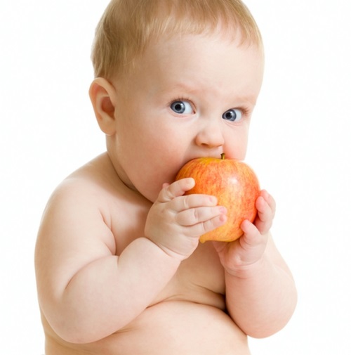 Introducerea alimentării complementare a copilului în 5 luni