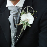 Boutonnieres cu mâinile lor Boutonnieres cu mâinile lor