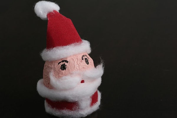 Bunicul Frost cu mâinile sale pentru Anul Nou 2017 - cursuri de master pas cu pas de la materiale improvizate, sticle de plastic, ochelari, fotografii și clipuri video