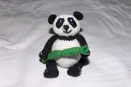 Tricotate jucărie Panda cu mâinile tale