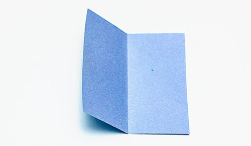 Cum sa faci o floare de origami cu mainile tale
