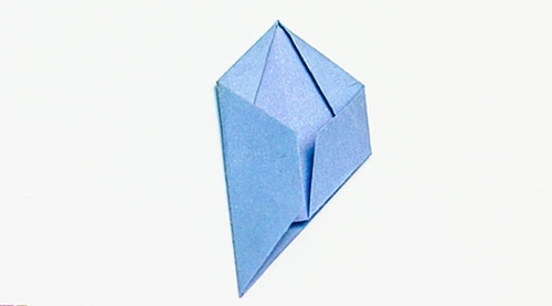 Cum sa faci o floare de origami cu mainile tale