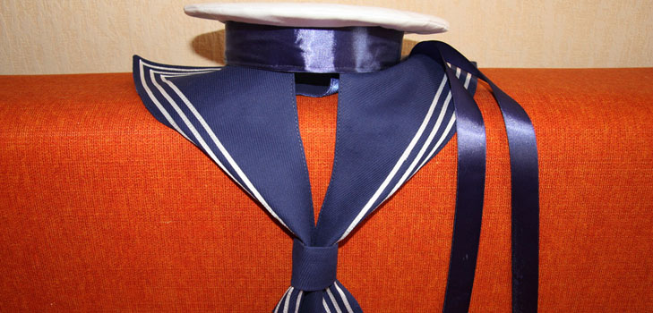 Costumul marinarului cu propriile sale mâini pentru fiul sau fiica sa