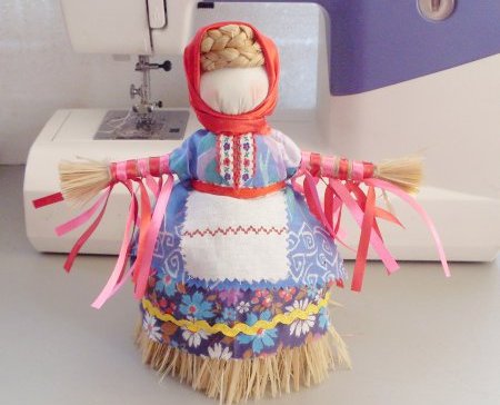 Facem papusa Maslenitsa cu mâinile noastre.