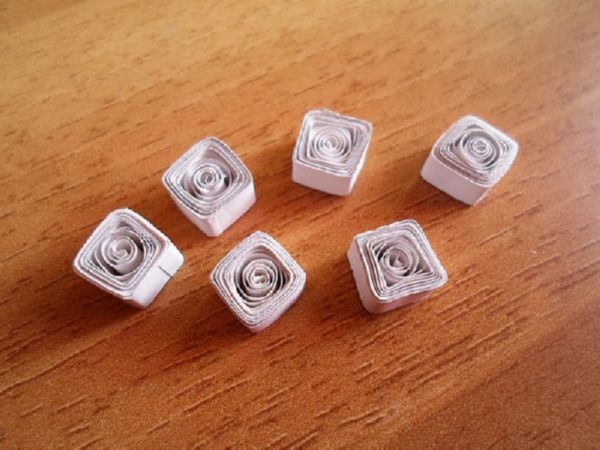 Frumoase fulgi de zăpadă pentru Anul Nou din 2017 cu propriile lor mâini de hârtie - diagrame și fotografii în etape. Cursuri de masterat pentru copii pe fulgii de zăpadă mari în tehnica origami