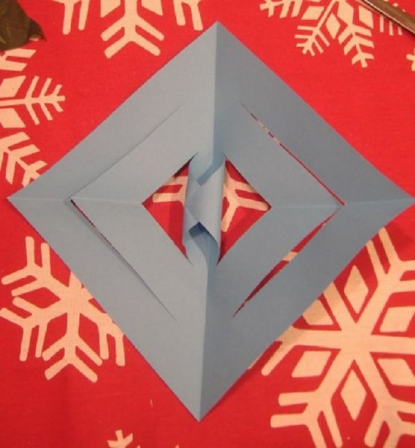 Frumoase fulgi de zăpadă pentru Anul Nou din 2017 cu propriile lor mâini de hârtie - diagrame și fotografii în etape. Cursuri de masterat pentru copii pe fulgii de zăpadă mari în tehnica origami