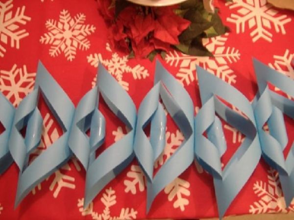 Frumoase fulgi de zăpadă pentru Anul Nou din 2017 cu propriile lor mâini de hârtie - diagrame și fotografii în etape. Cursuri de masterat pentru copii pe fulgii de zăpadă mari în tehnica origami