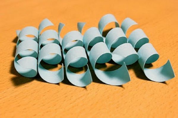 Frumoase fulgi de zăpadă pentru Anul Nou din 2017 cu propriile lor mâini de hârtie - diagrame și fotografii în etape. Cursuri de masterat pentru copii pe fulgii de zăpadă mari în tehnica origami