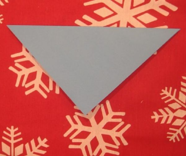 Frumoase fulgi de zăpadă pentru Anul Nou din 2017 cu propriile lor mâini de hârtie - diagrame și fotografii în etape. Cursuri de masterat pentru copii pe fulgii de zăpadă mari în tehnica origami