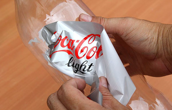 Noi meserii din sticle de plastic cu mâinile lor pentru grădină și livadă