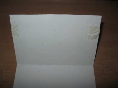 Invitații originale la nuntă cu mâinile lor