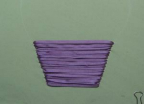 Broderie cu panglici: liliac într-un coș