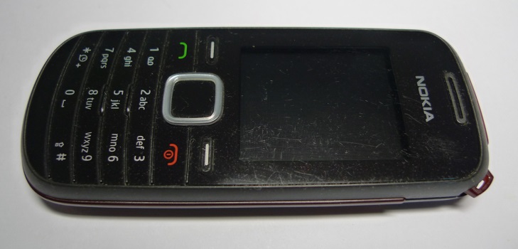 Cum să eliminați zgârieturile de pe telefon