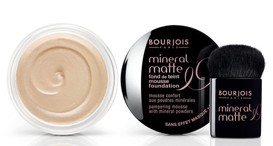 Fundația Bourjois Mineral Matte