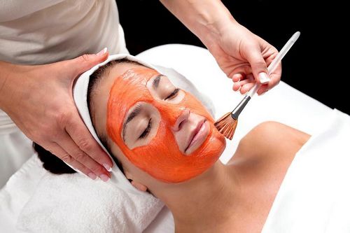 Măștile faciale din alginat: o noutate pe piața cosmetologică