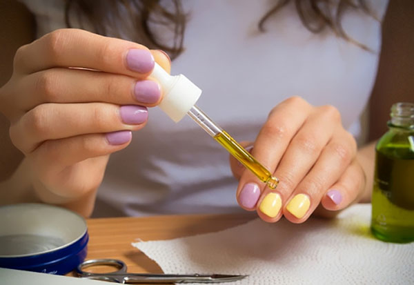 Manichiură perfectă: trei reguli de îngrijire zilnică