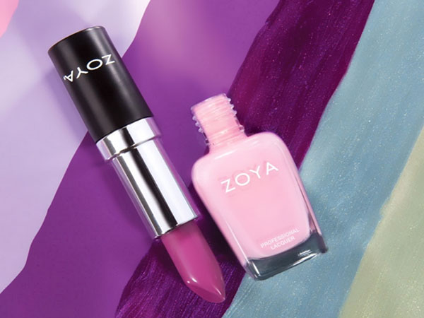 Perfect manichiura pastel cu lacuri Zoya Charming 2017