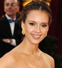 Oval fata: Jessica Alba