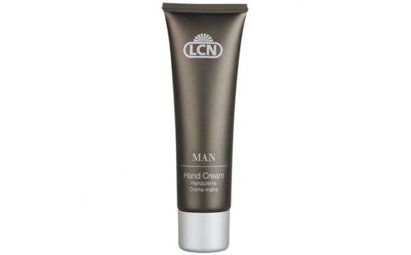 MAN Cremă de mâini: piele netedă și bine îngrijită, fără o vizită la un cosmetolog!