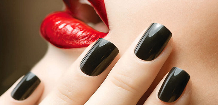 Manichiura total negru - toamna trend-2016