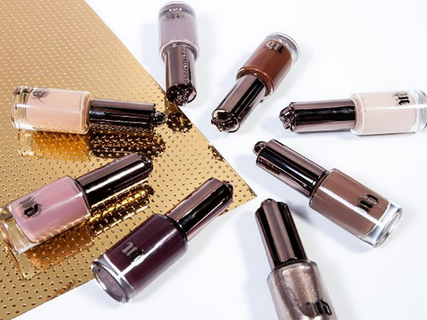 Nud lux: o colecție de lacuri Urban Decay Naked 2016
