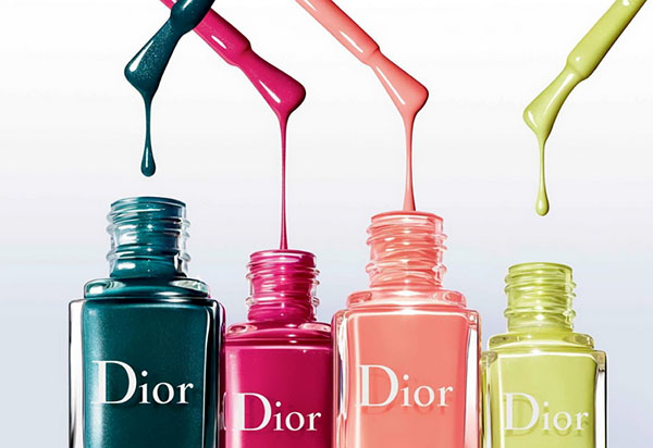 Obraznicul gradient din colecția decorativă a culorii Dior