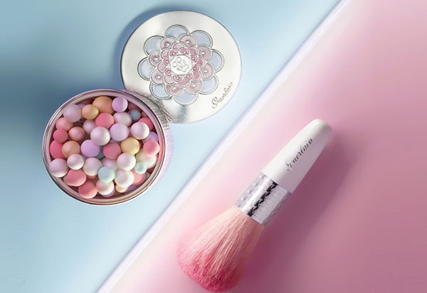 Shine de lux: colecția decorativă Guerlain Meteorites Happy Glow 2017