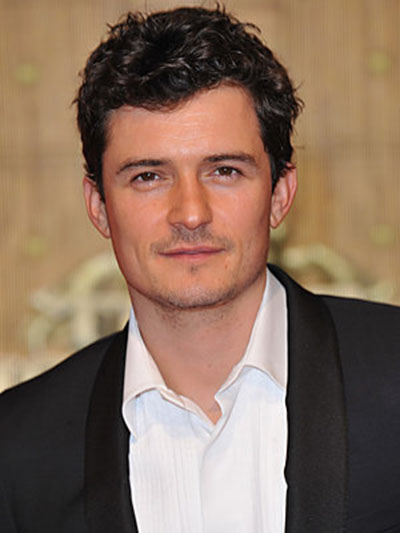 Imaginea lui Elijah Wood este preferată de oamenii elegant și activi.