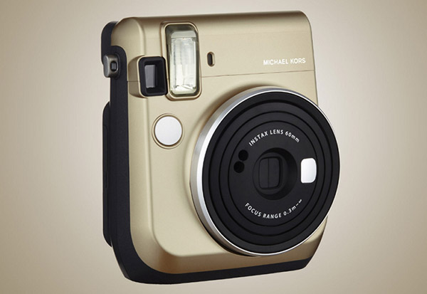 Camera de moda: Michael Kors X Fijifilm Instax Mini 70