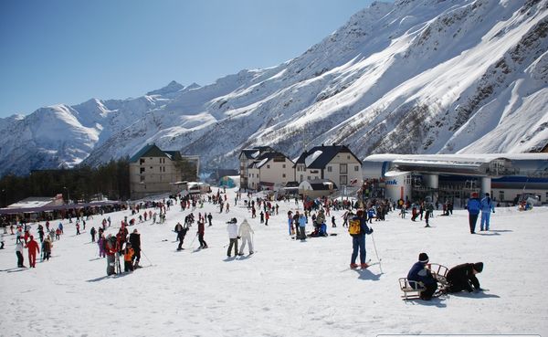 Statiuni de schi de munte din Rusia regiunea Elbrus