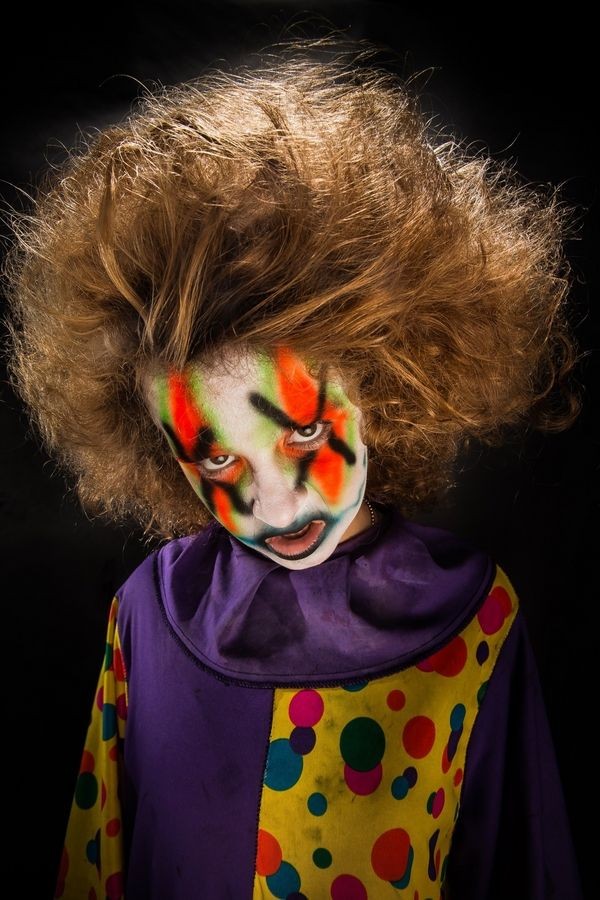 Halloween la școală: cum să sărbătoriți, idei pentru scenariu, concursuri, video. Costum pentru Halloween pentru școală cu mâinile tale, fotografie