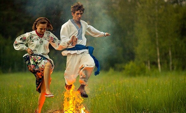 Care este numărul de Ivan Kupala în 2016? Ce avere, ritualuri, tradiții sunt asociate cu sărbătoarea? Ce să faci cu Ivan Kupala, felicitări