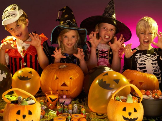 La sărbătorirea Halloween-ului 2016