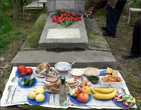 Când merg la cimitir