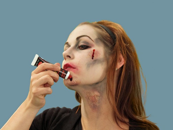 Scary machiaj pentru Halloween cu mâinile tale pentru fete și fete