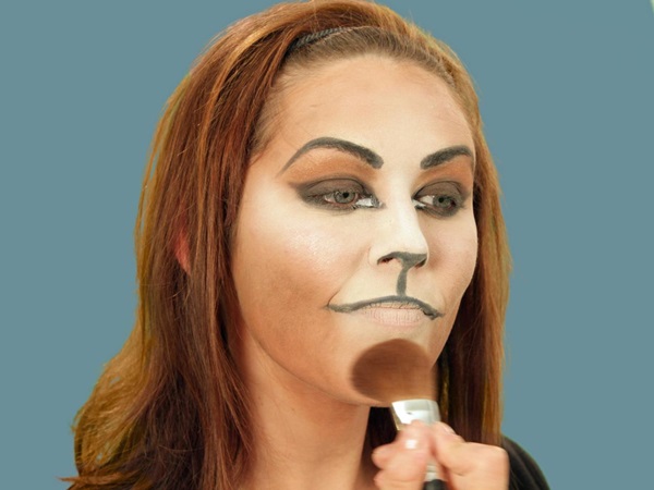 Scary machiaj pentru Halloween cu mâinile tale pentru fete și fete