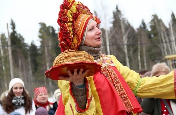 Maslenitsa-2016: principalele tradiții și felicitări frumoase