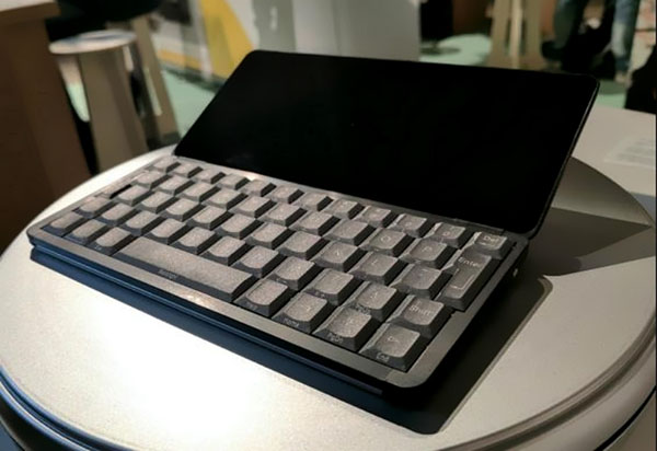 Miniature laptop Gemini PDA - pentru cei care sunt pe drum