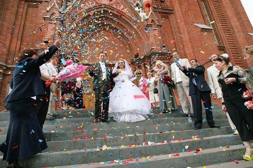 Ceremonia de nuntă în bisericile ortodoxe și catolice
