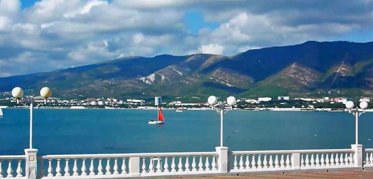 Cum va fi vremea la Gelendzhik în septembrie 2016? Prognoza centrului hidrometeorologic privind temperatura și temperatura apei din Gelendzhik pentru luna septembrie și recenzii ale turiștilor