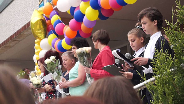 Felicitări felicitări pentru absolvire în anul 2017 pentru clasele a IX-a și a 11-a