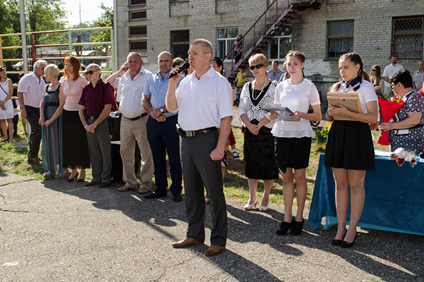 Texte ale discursului solemn pe linia școlii 1 septembrie