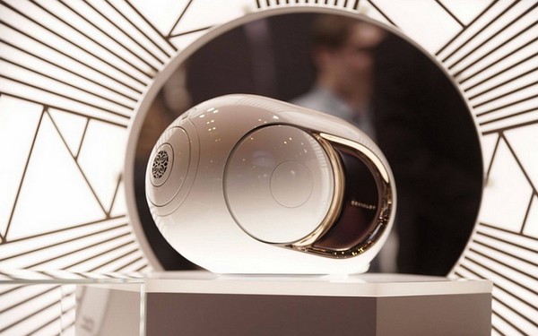 Revoluția sunetului: difuzor wireless Devialet Gold Phantom