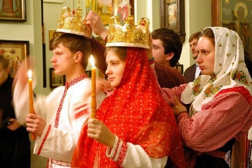 Tradițiile rusești de nunți și confecționarea de mireasă, ritualuri și obiceiuri