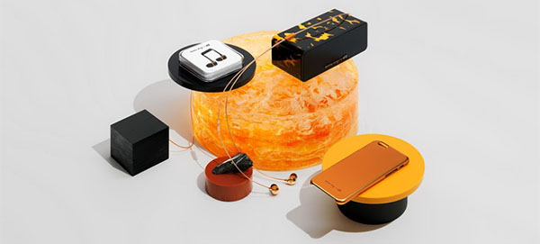 Suedeză duo: colecție de accesorii Happy Plugs x H & M