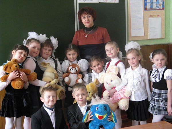 Poezii despre profesori - discipline și clase primare: scurte, frumoase și atingând lacrimi