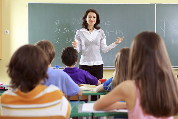 Poezii despre profesori - discipline și clase primare: scurte, frumoase și atingând lacrimi