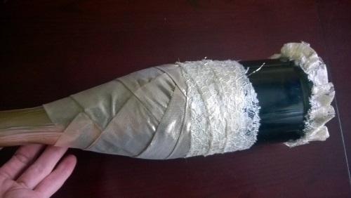 Decorarea șampaniei de nuntă cu mâinile tale